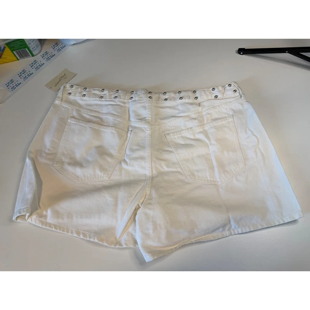 Universal Thread 90s Baggy Shorts White Studded Denim Mid Rise Size 17 NWT